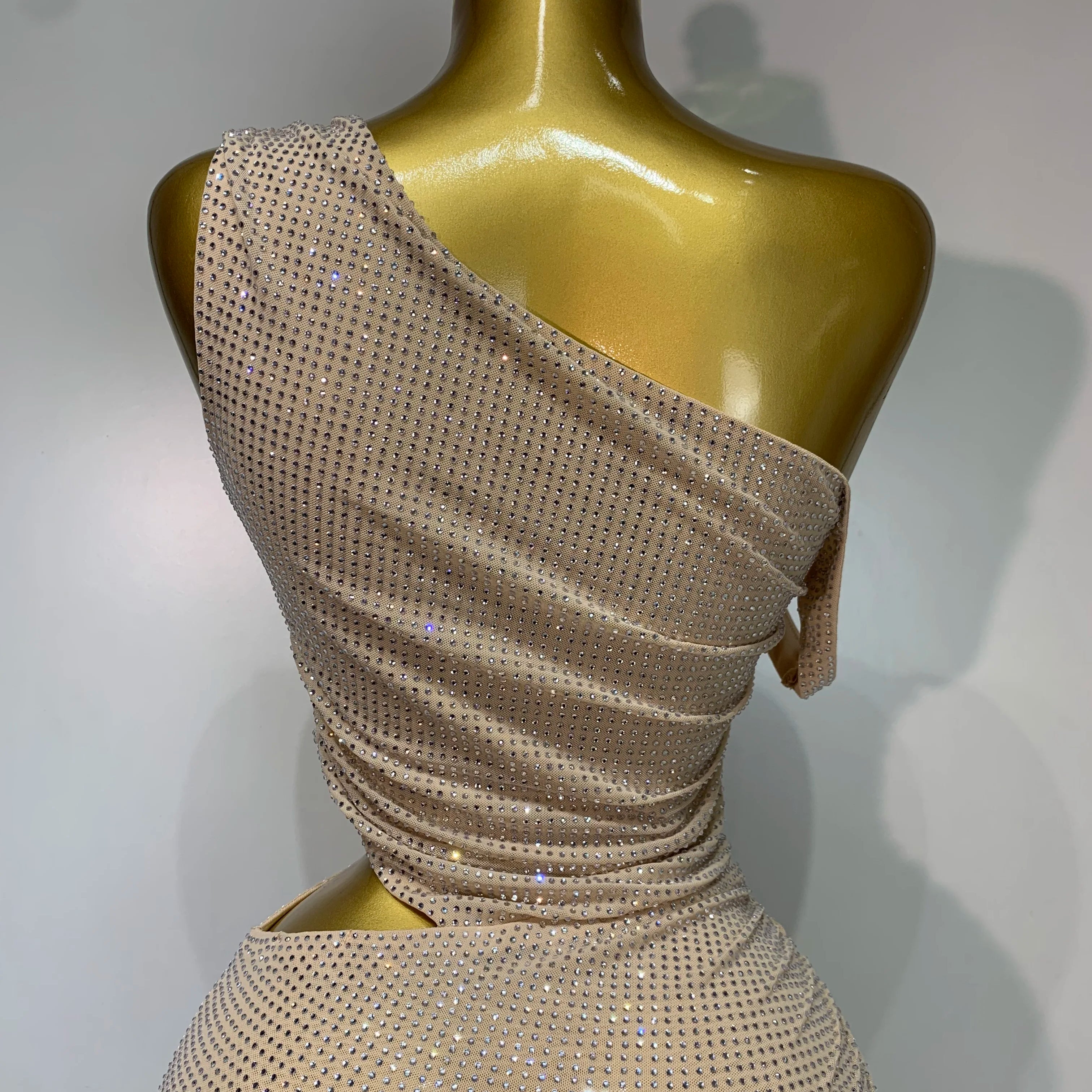 Women Sexy One Shoulder Exposed Waist Diamonds Bodycon Long Dress Cut Out Luxury Crystal Dresses Evening Party Birthday Gowns