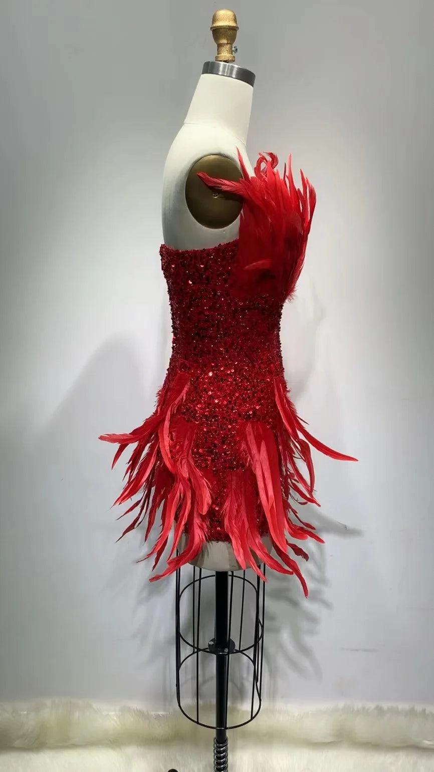 Luxurious Spring Red Color Women Strapless Feathers Bodycon Mini Dress Celebrate Birthday Cocktail Party Dress