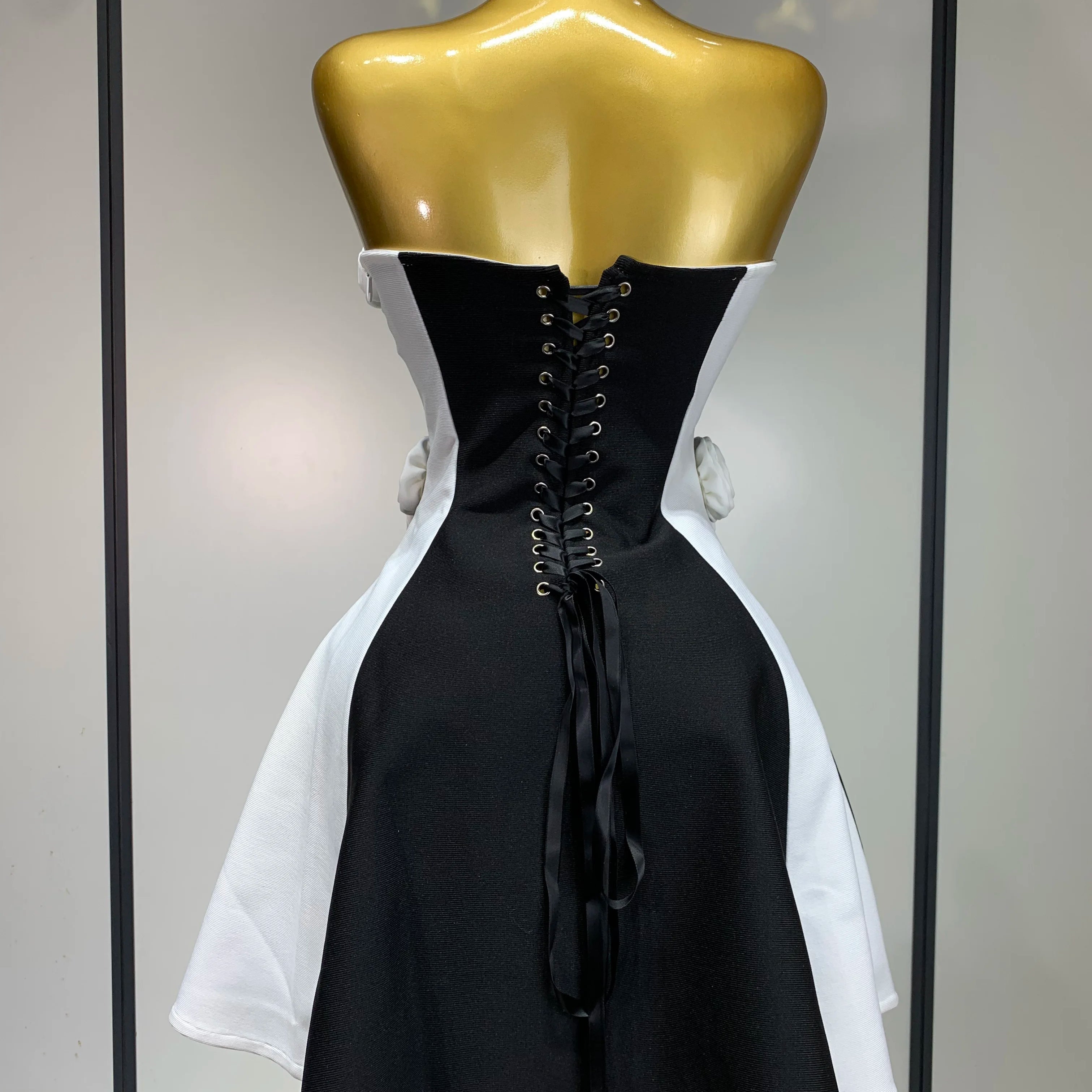 Women Flower Decoration Strapless Black White Stripe Bandage Short Dress Cocktail Party 2025 Elegant Evening Club Party Dress