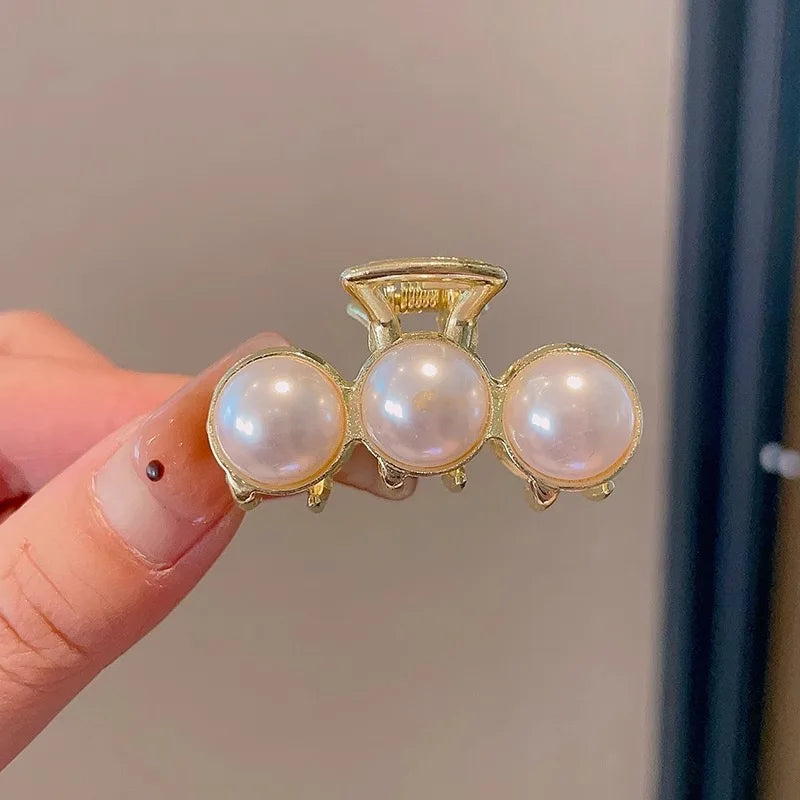 Mini Pearl Hair Claws Clips for Women Elegant Rhinestone Headwear Hairpins Hair Crab Barrettes Hair Accessories for Women