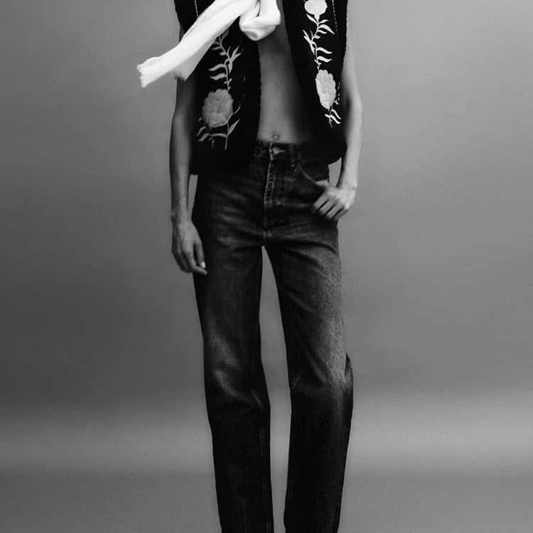 Women's Fashion Flower Embroidery Reversible Vest Vintage Suede Lamb Warm Vest Short Loose Sleeveless Vest Street Style Ves