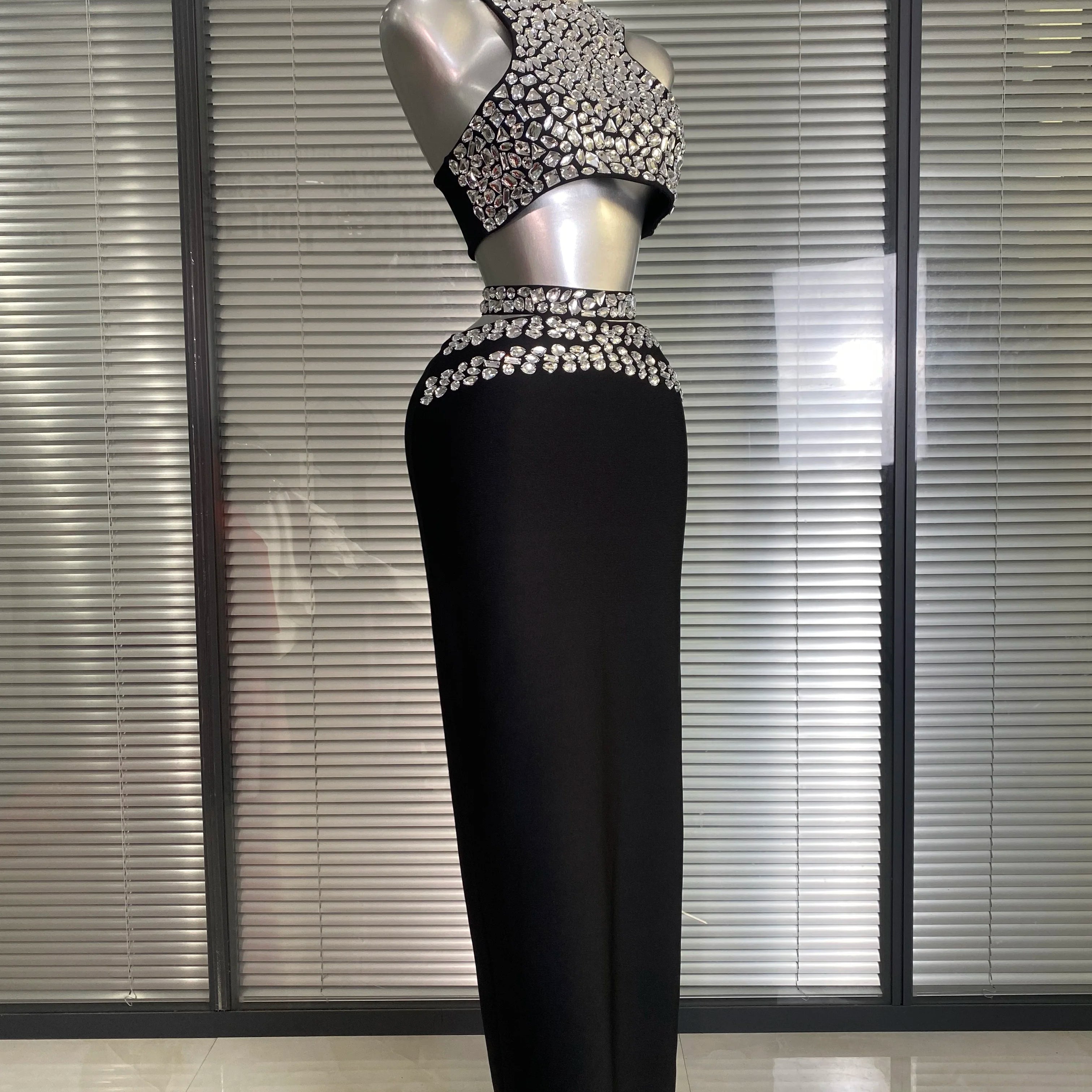 Summer New Women Sexy Sewed Crystal Diamonds Black Long Bandage Two Piece Set Celebrity Evening Party Long Skirt Suits