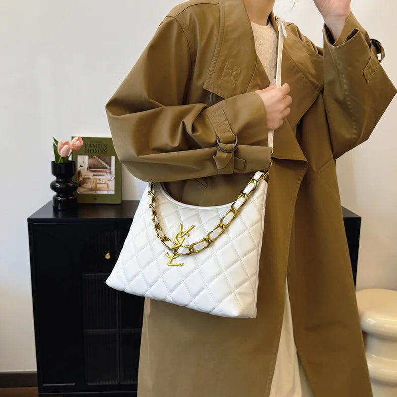 2025 Quilted Chain-Strap Hobo Bag for Women, Chic Minimalist Crossbody Purse, Unique Shoulder Bag