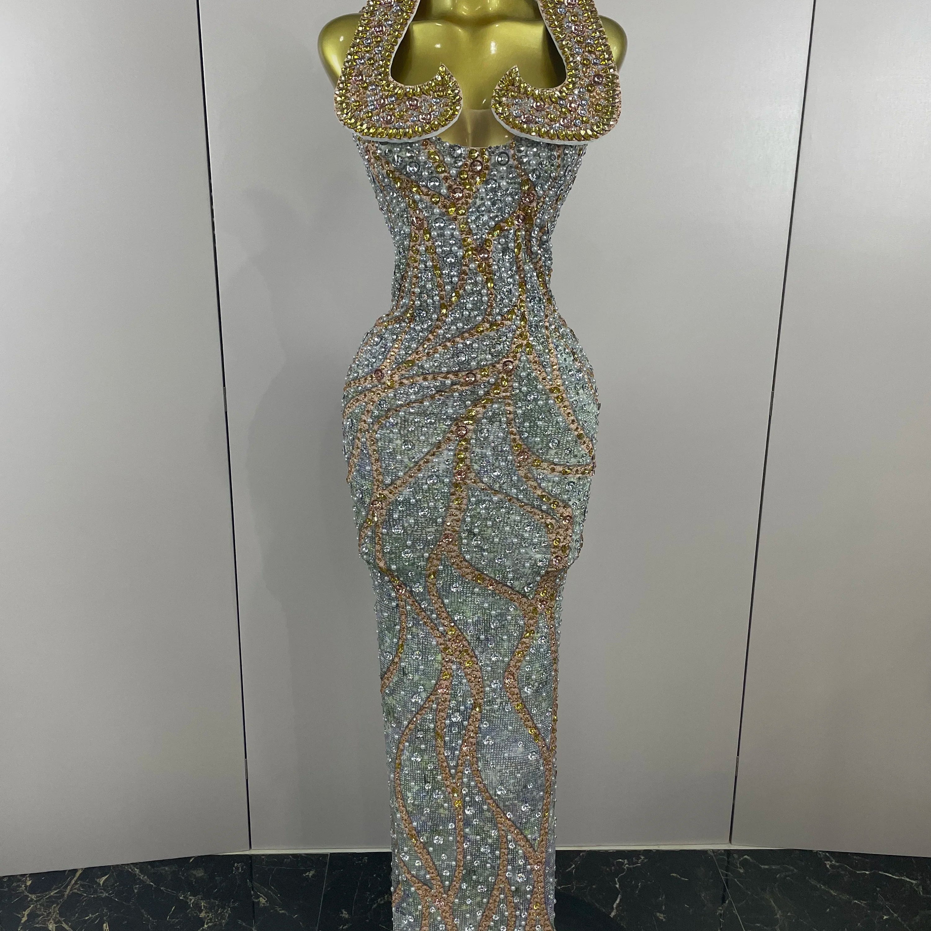 2025 Luxury Crystals Diamonds Slit elegant Sheath Fishtail Dress Women Sexy Evening Party Performance Photoshoot Stage Dress
