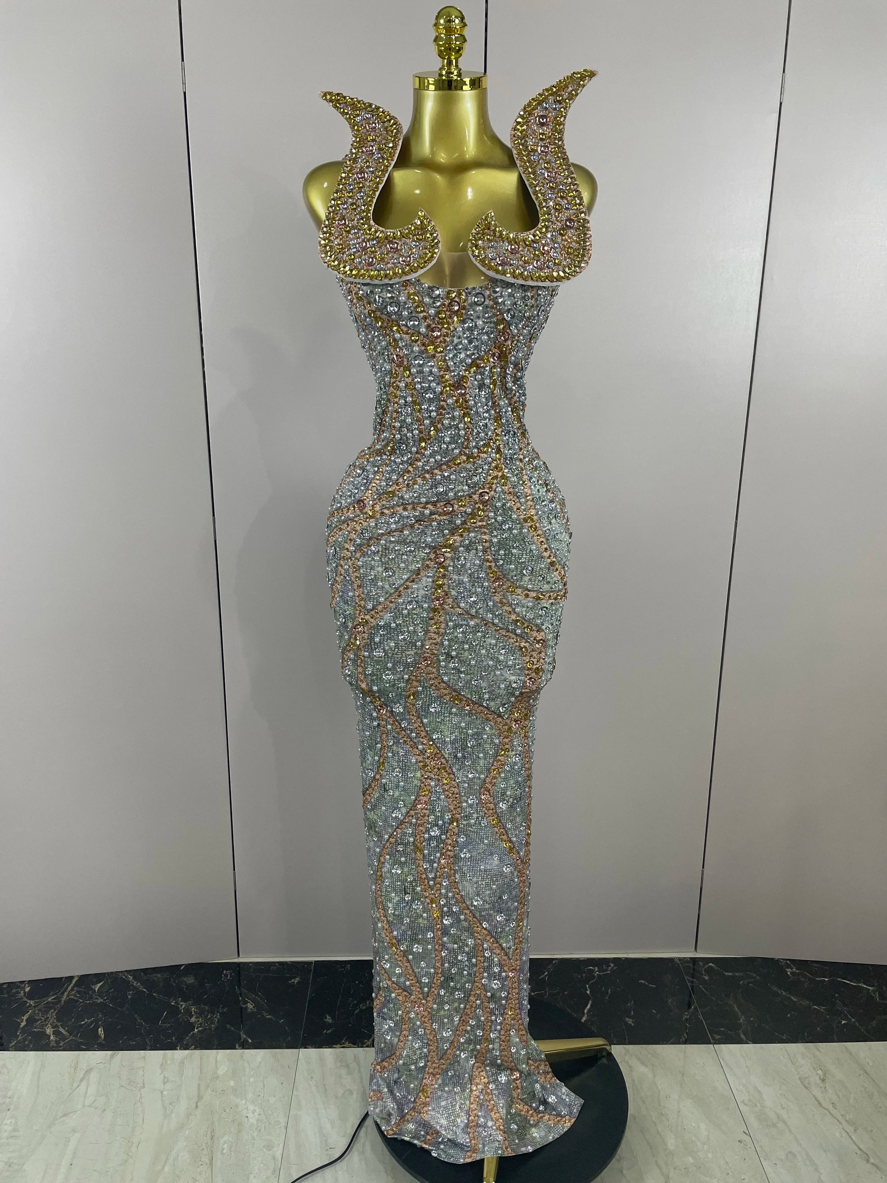 2025 Luxury Crystals Diamonds Slit elegant Sheath Fishtail Dress Women Sexy Evening Party Performance Photoshoot Stage Dress