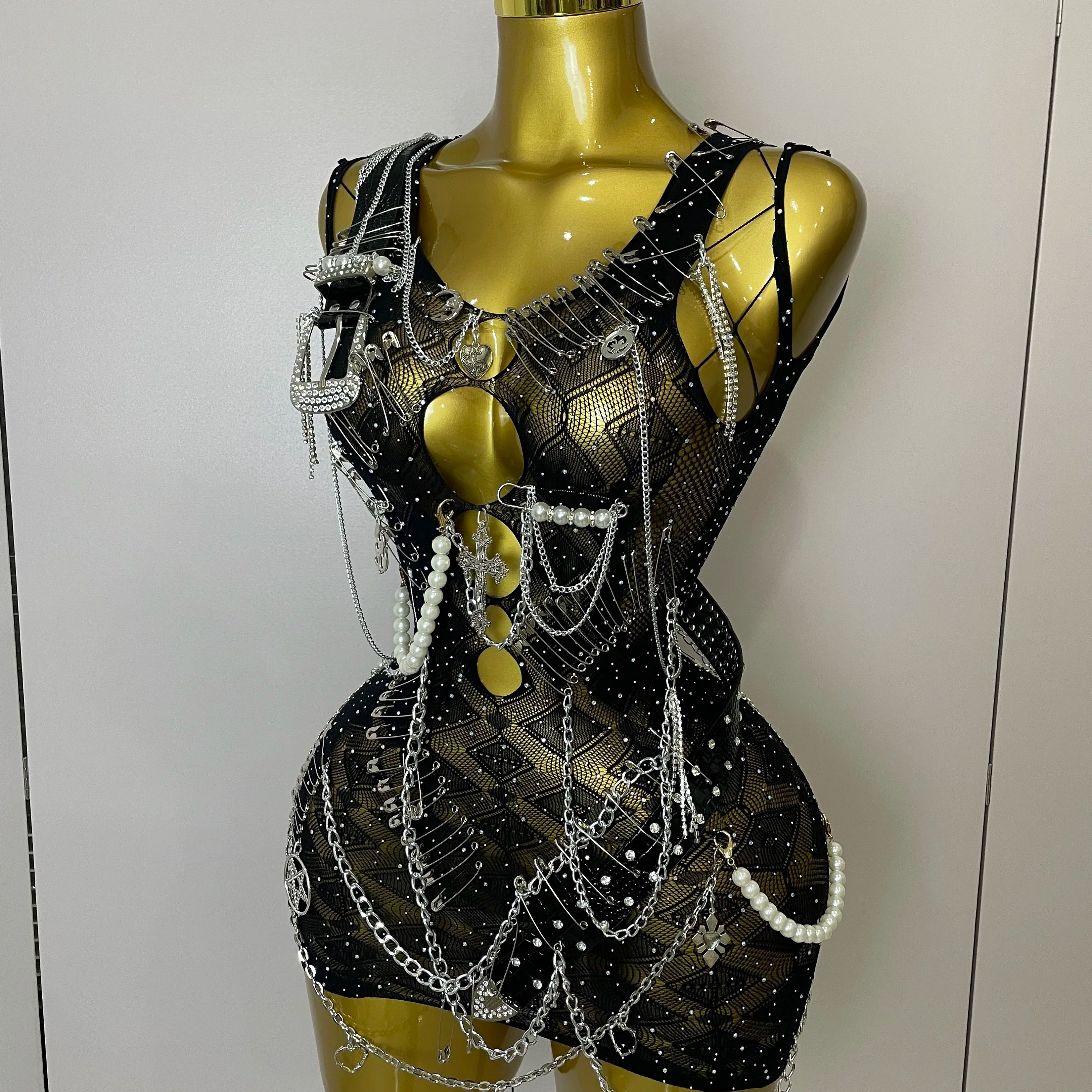 STOCK Sexy Fashion Pin Decoration Fringe Beading Short Party Dress 2025 Women Hollow Out Nightclub Performance Singer Costume