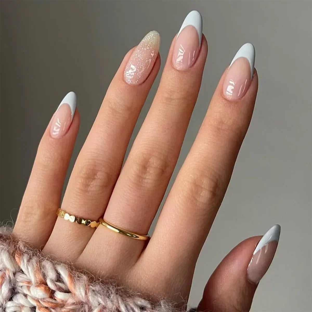 24Pcs Minimalist Fake Nails White French Tip Press On Nails Glossy Medium Almond Shape Full Cover False Nails For Women Girls