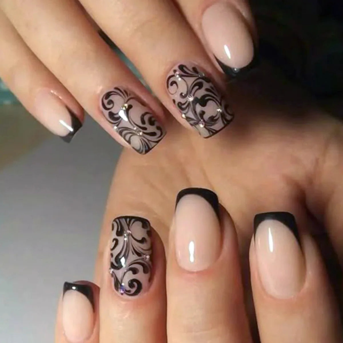 24Pcs Fashion Fake Nails Press on Long Ballet False Nails Art with Flower Design Brown Detachable Full Cover Nail Tips Manicure