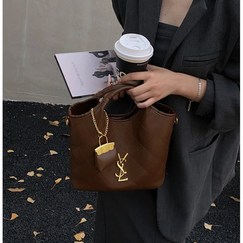 Luxury Chain Strap Bag with Detachable Charm, Designer Inspired Shoulder & Crossbody Purse for Women, Trendy Versatile Handbag