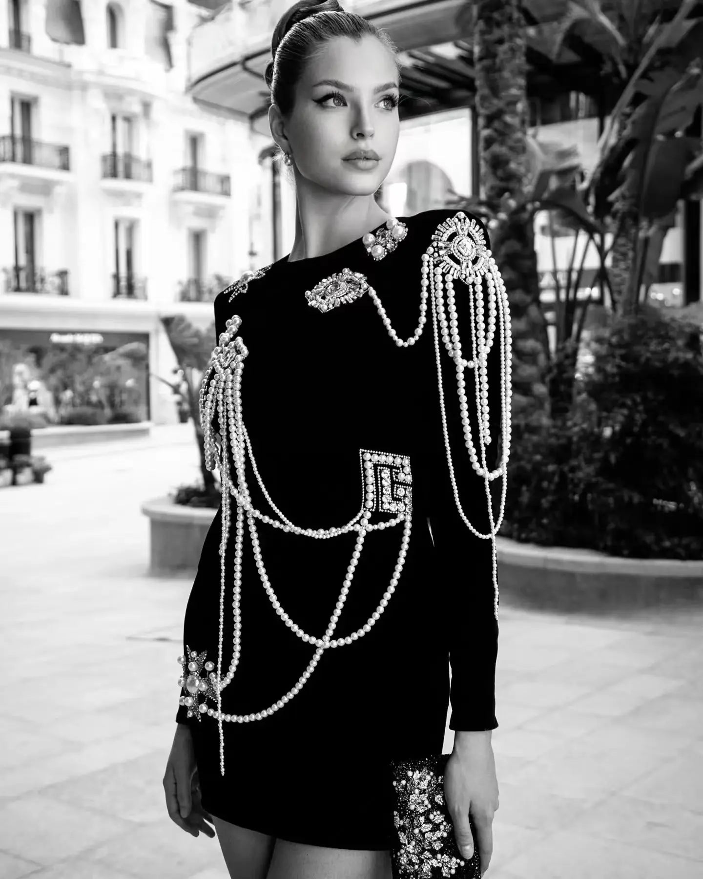 Spring Women Long Sleeve O-Neck Pearl Beading Bodycon Mini Dress Bandge Fashion Elegant Evening Party Dress Vestido