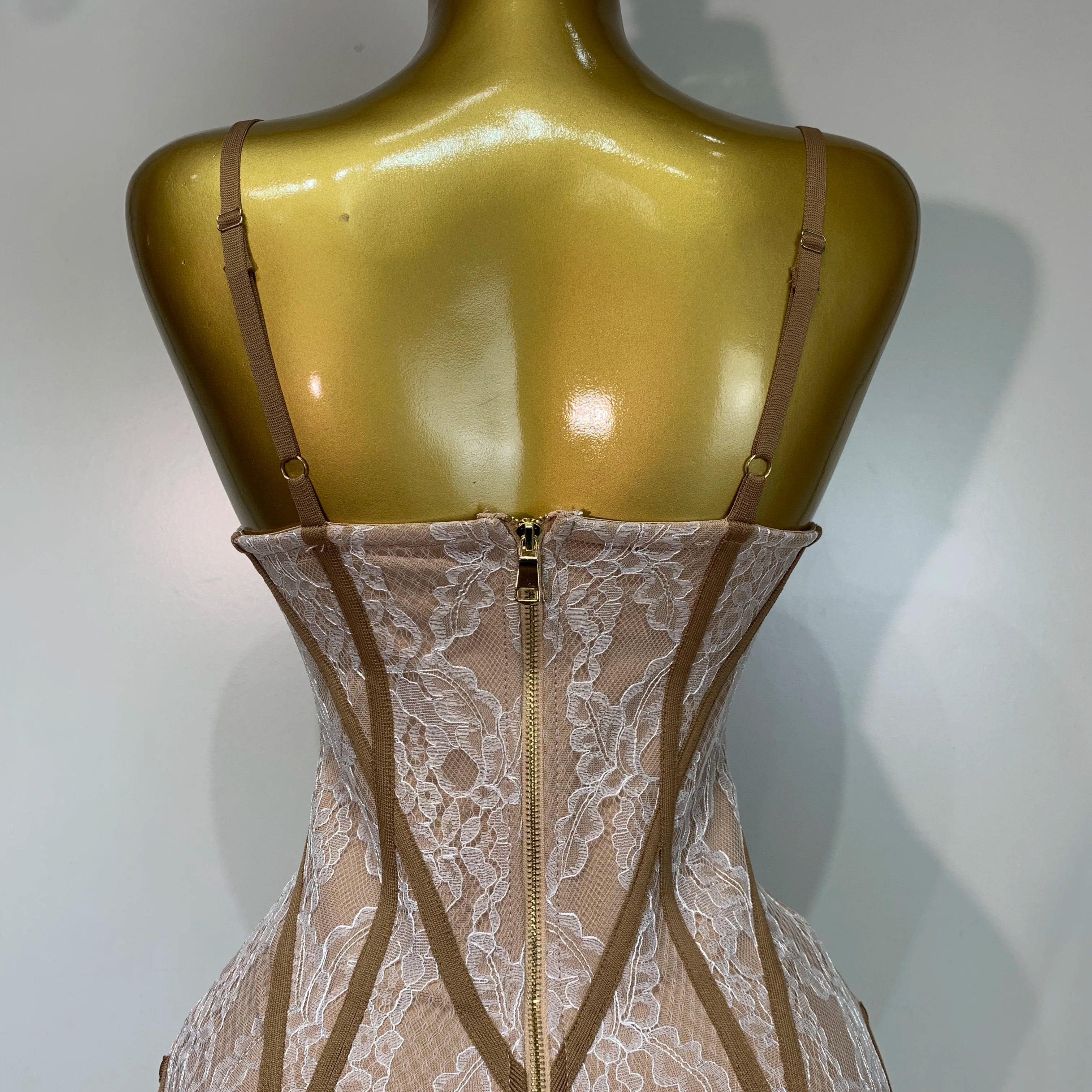 Luxury Birthday Dress Women 2025 Khaki Spaghetti Strap Lace Sexy Bodycon Celebrity Elegant Cocktail Club Party Bandage Dress