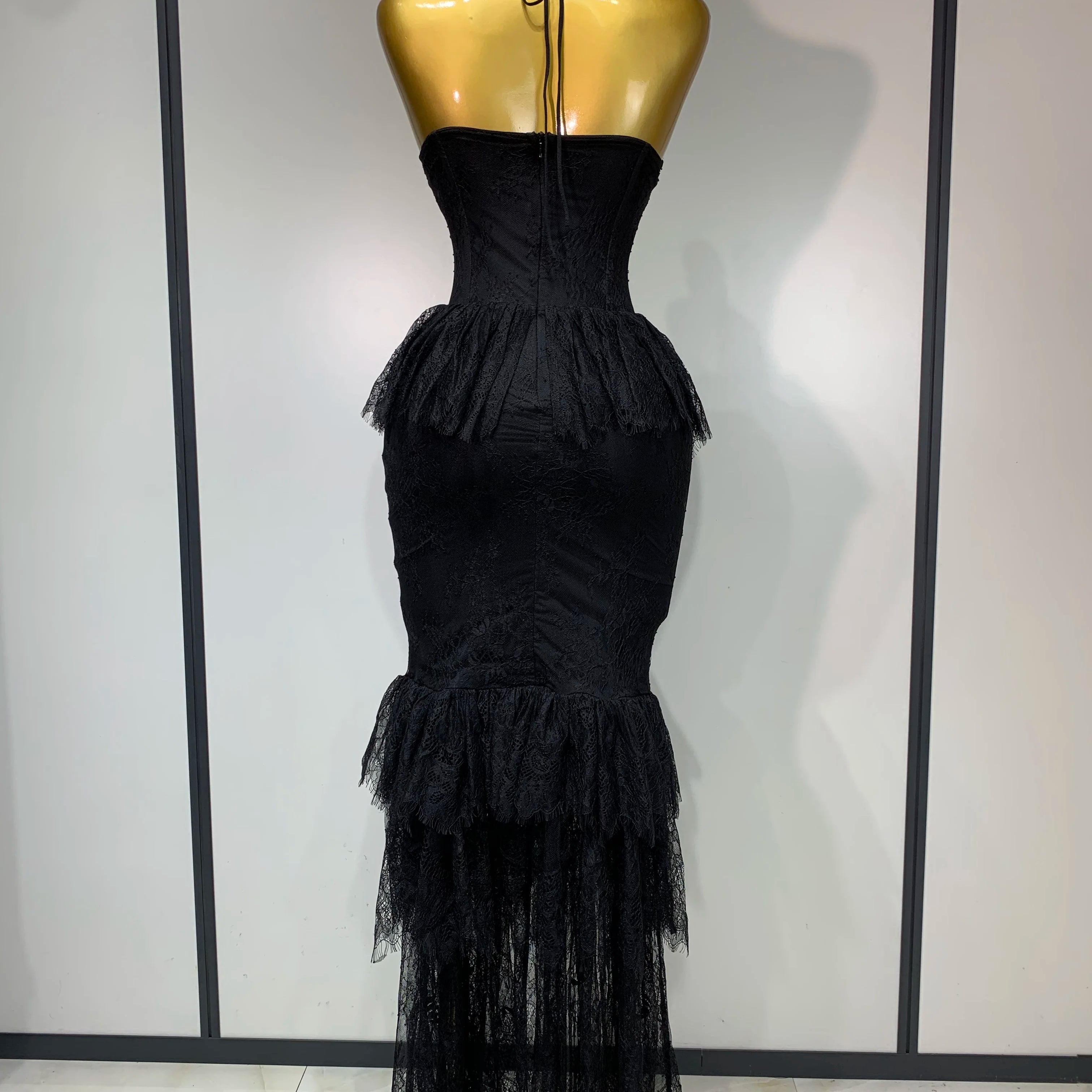 Luxury Sexy Lace Halter Flower Ruffles Long Dress Women Black Sleeveless Backless Bodycon Dresses Evening Party Birthday Dress