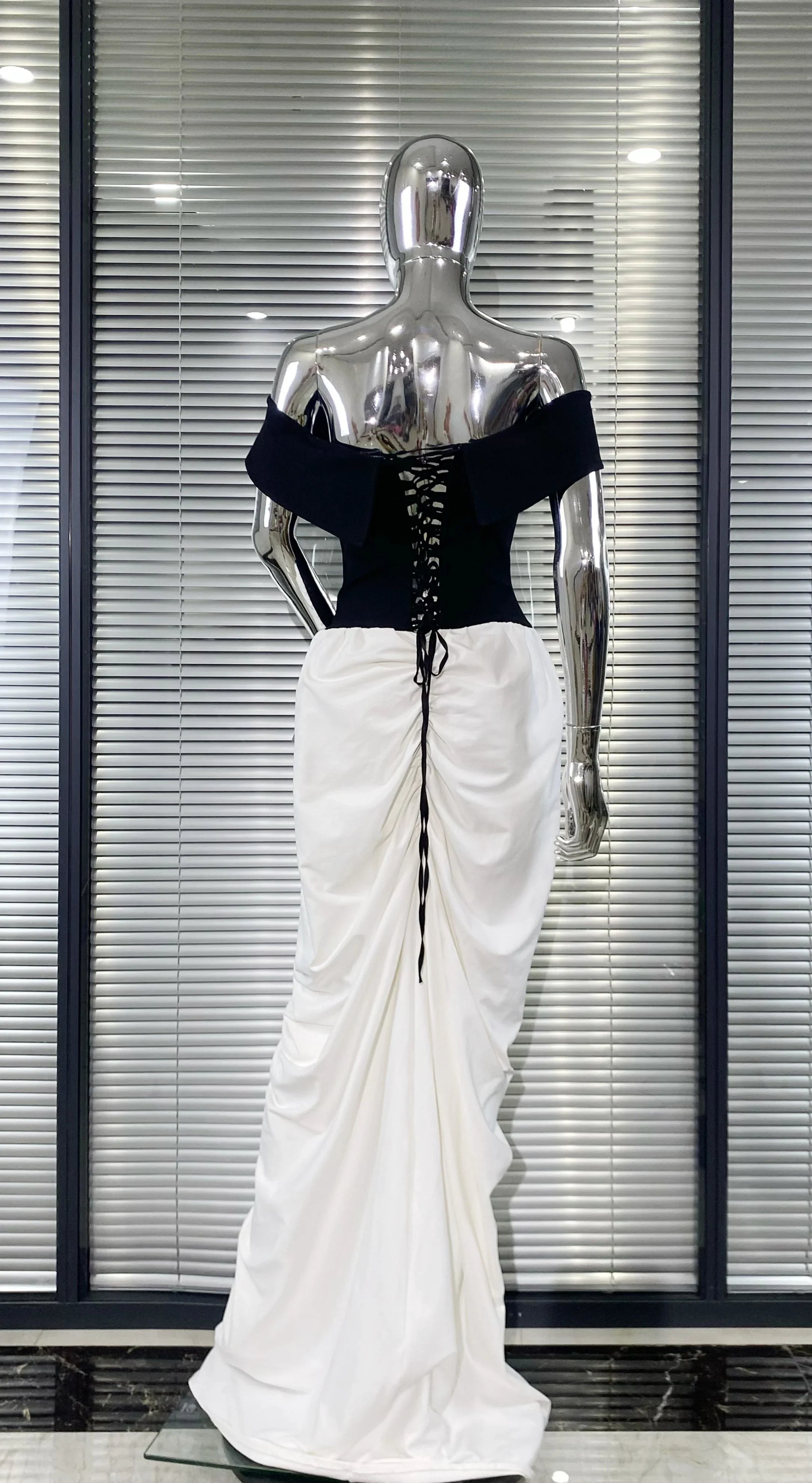 Women Sexy Slash Neck Off the Shoulder Laced-up Bodycon Floor-length Dress Evening Party Celebrate Cocktail Outfit