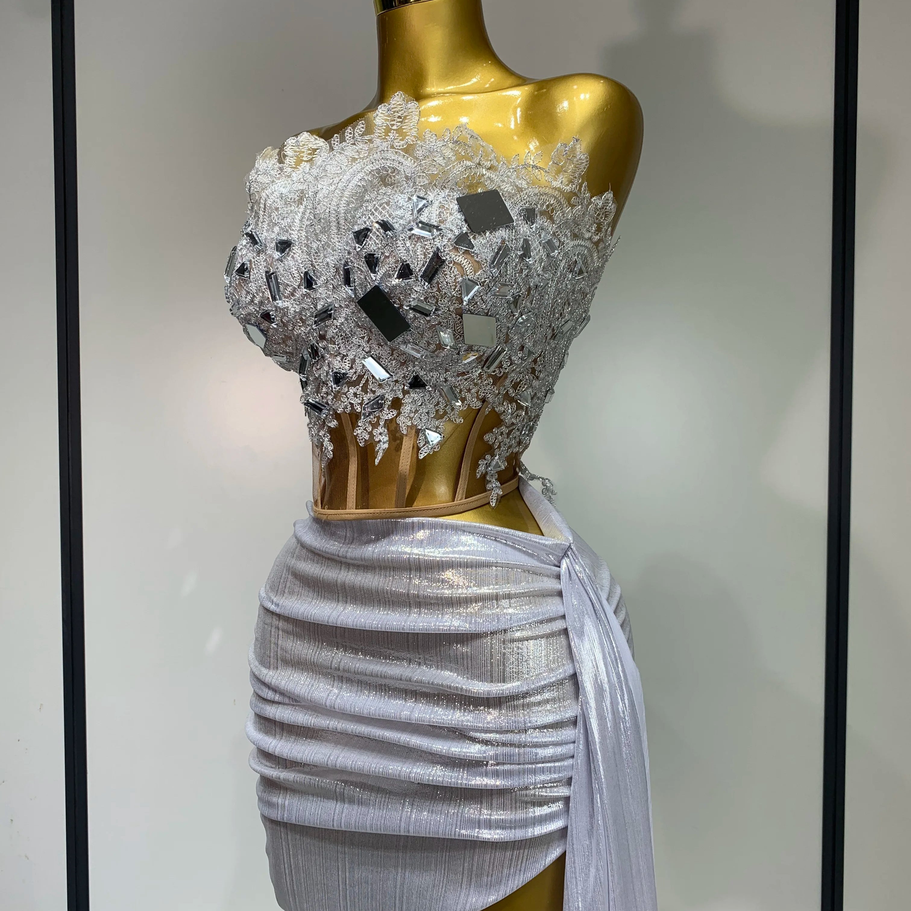 est 2025 Sparkly Blue Crystals Sequins Sexy Strapless Short Dress for Women Party Birthday Nightclub Singer Dancer Stage Wear