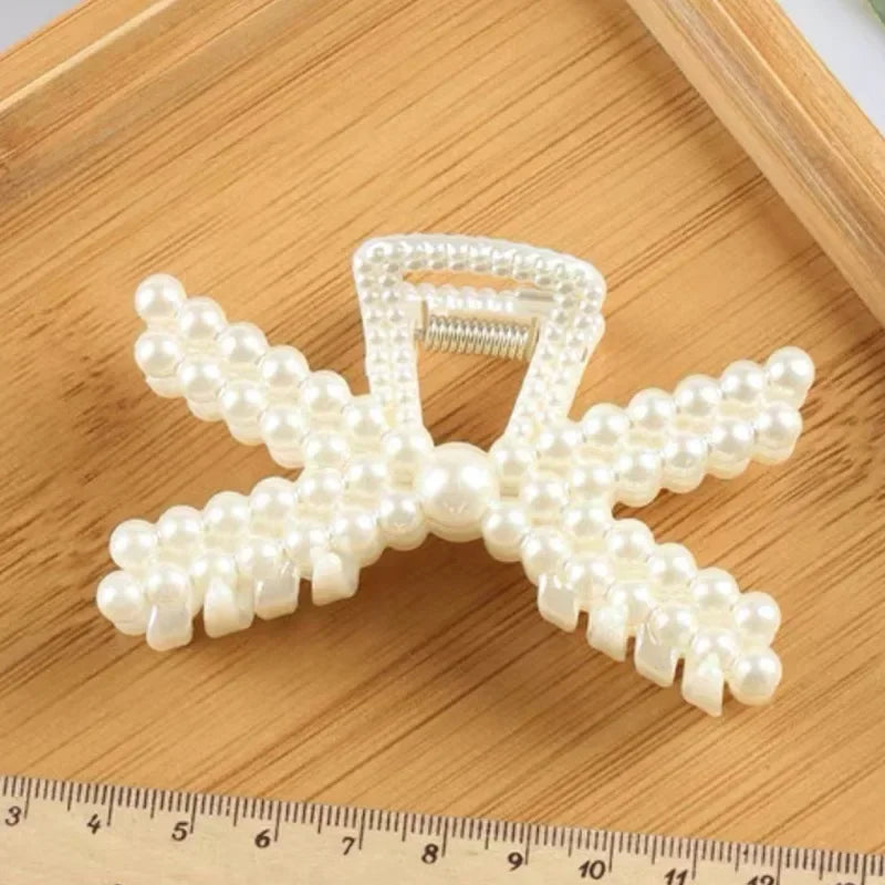 Korean Pearl Hairpins Geometric Hair Claw Clips for Women Summer Large Shark Clip Back Head Hair Clip for Girls Hair Accessories F