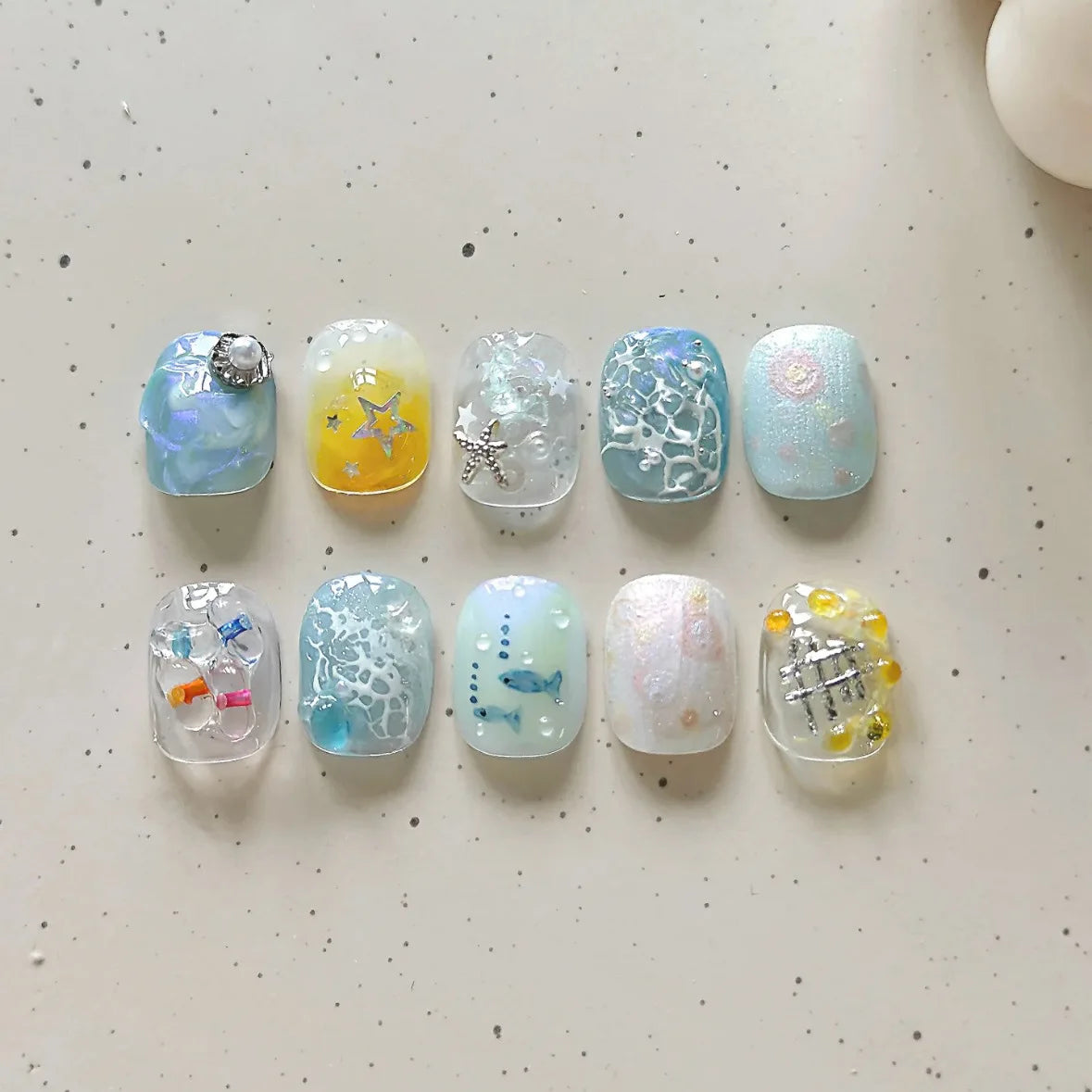 10pcs Cat's Eye Handmade Fake Nails Art Reusable Cute Fish Ocean Blue False Nail Tips Short Square Round Press on Nails Finished