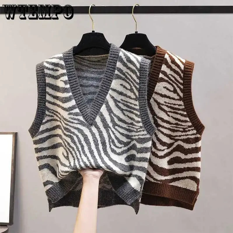 Women's Sexy Sleeveless Knitted Vest Autumn Leopard Sweater Crop Sleeveless Knitting Jumper Ladies V Neck Pullovers