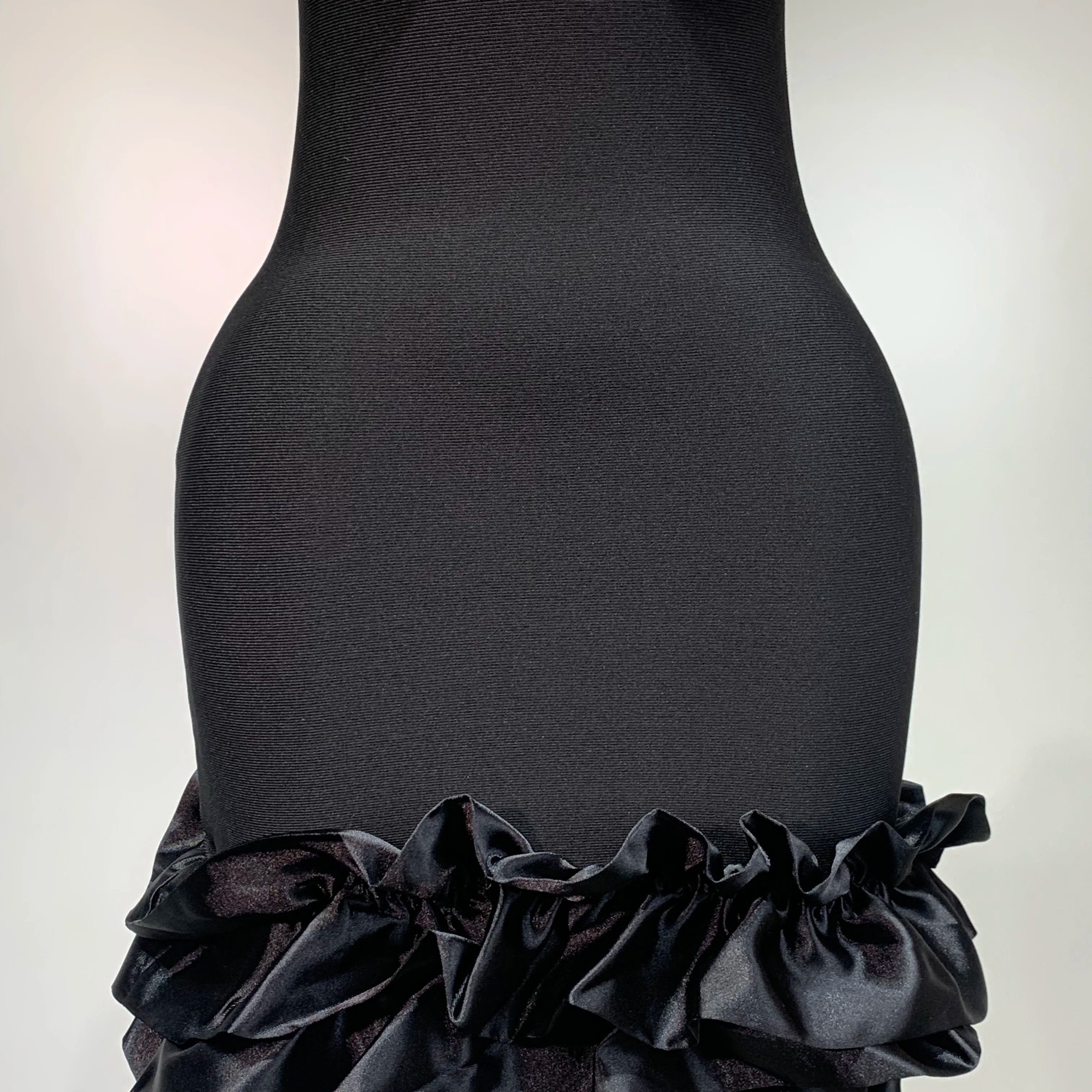 Women Spaghetti Strap Bodycon Short Dress Black Pleated Ruffle Hem Sleeveless Evening Party Cocktail Elegant Birthday Dresses