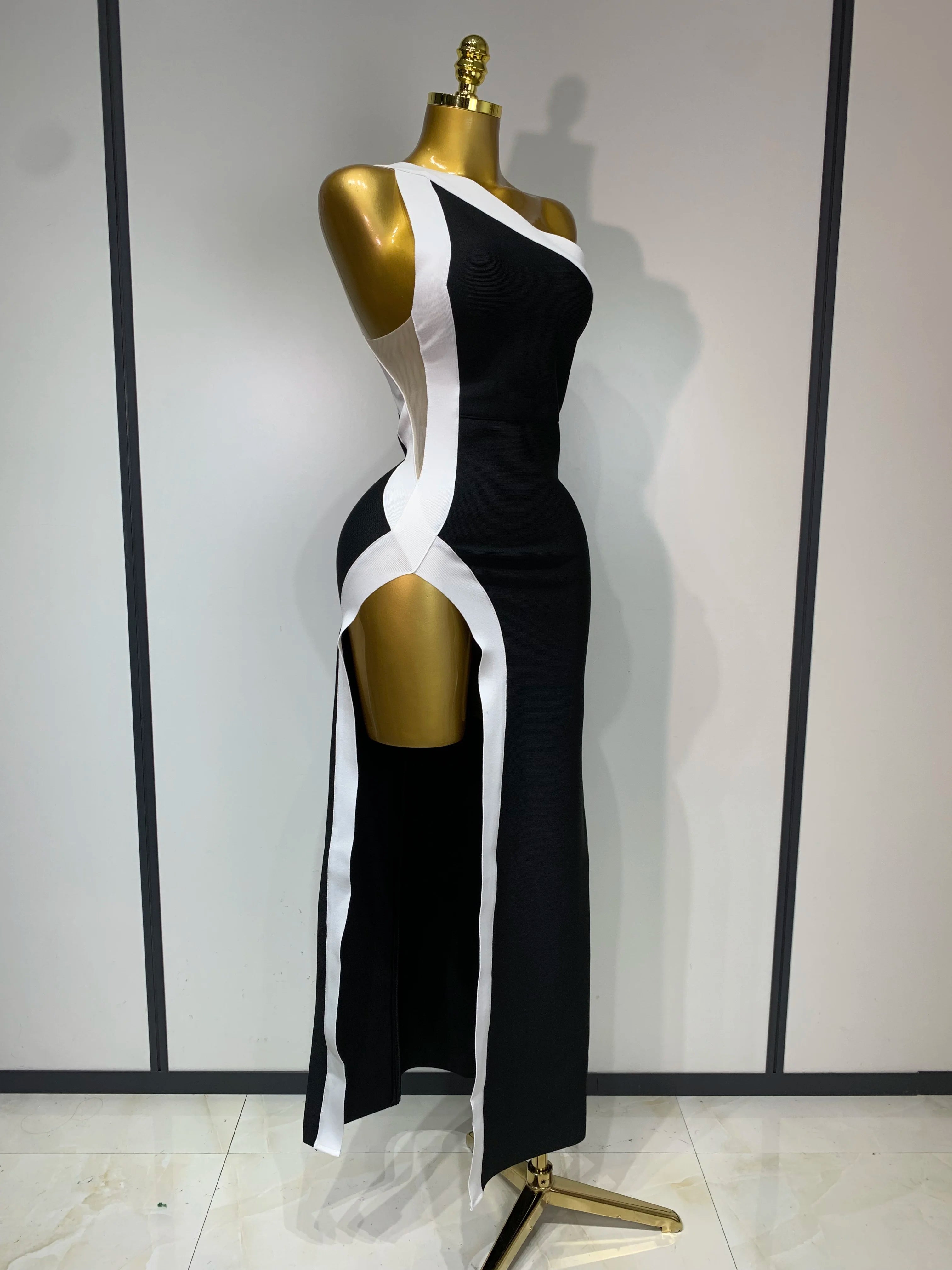 Women Sexy One Shoulder Split Black White Patchwork Bandage Bodycon Dress 2025 Celebrity Elegant Evening Party Birthday Outfit