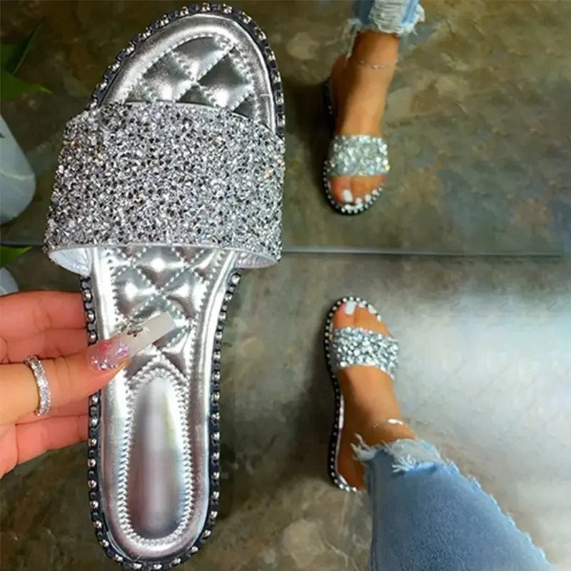 Women Crystal Slippers Ladies Bling Flats Female Fashion Outdoor Beach Shoes Female Footwear Women Summer Slides Plus Size Silver