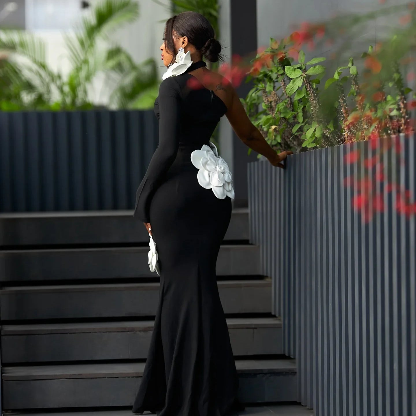 Black Color Women Sexy Long Sleeve One Shoulder White Florals Bodycon Long Bandage Dress Celebrate Evening Party Birthday Wear