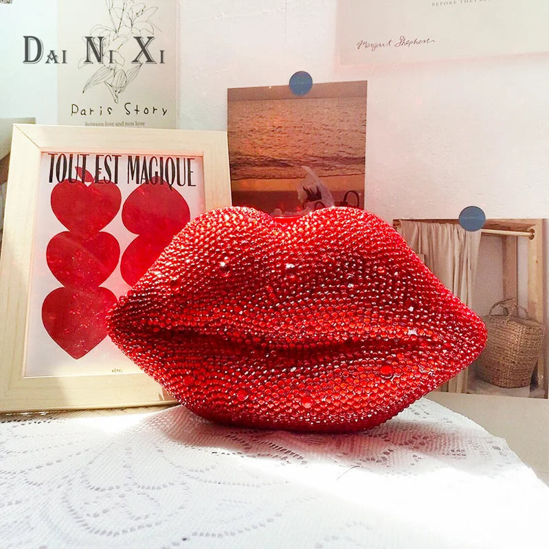 Female Luxury Red Sexy Full Diamond Lips Shape Crystal Evening Bags Woman Clutches Wedding Evening Purse For Ladies