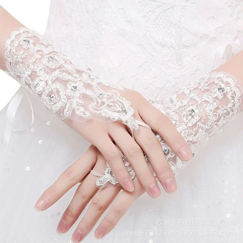 Bridal Wedding Dress Lace Gloves Wedding Open Finger Gloves White Lace Medium Length Slim Wedding Gloves Simple Gold