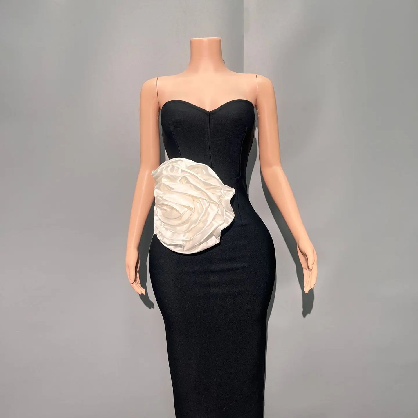 Black Color Women Sexy Strapless White Florals Bodycon Mid-calf Bandage Dress Celebrate Evening Party Birthday Outfit