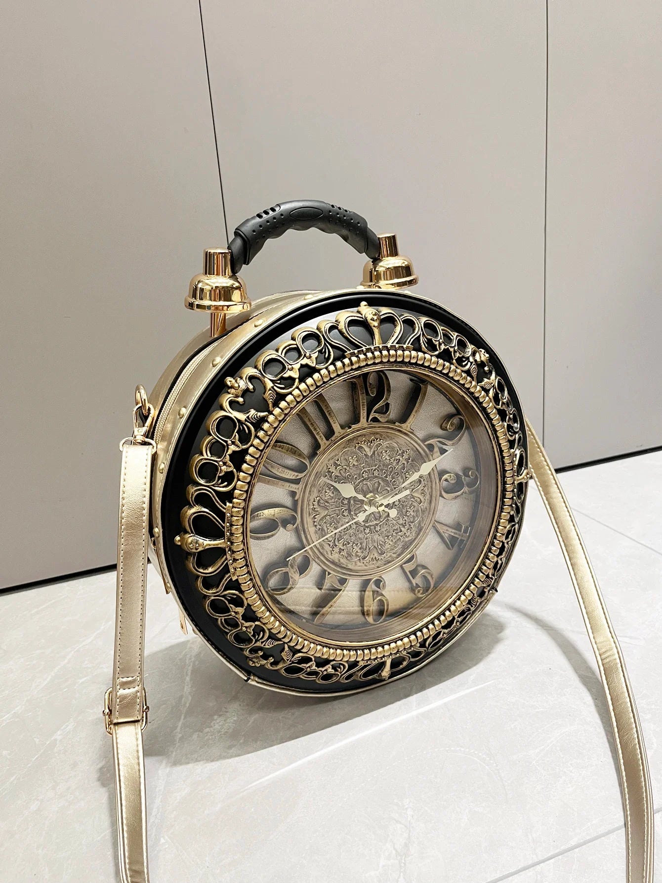 Luxury Designer Purses and Handbags Shoulder Bags funny clock-shaped bag funny Women's round bag pu leather Woman's bag Gold