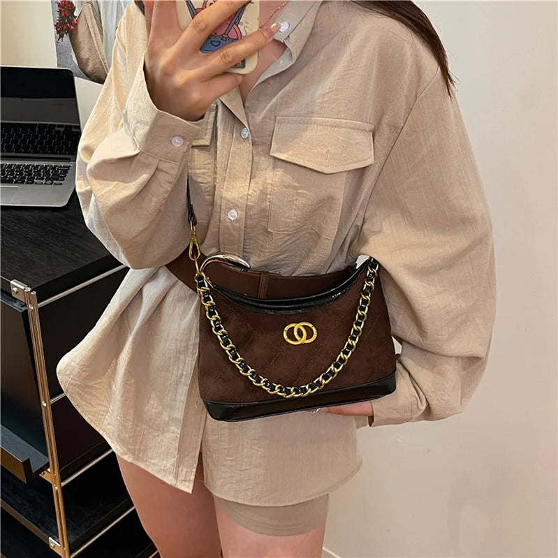 Casual Unique Clutch Handbag For Women With High-End Designer Paris Fashion And Solid Color Finish