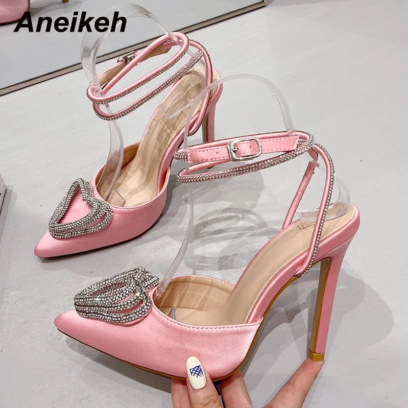 Fashion Runway Style Glitter Rhinestones Women Pumps Crystal Heart Shape Buckle Summer Lady High Heels Party Prom Shoes
