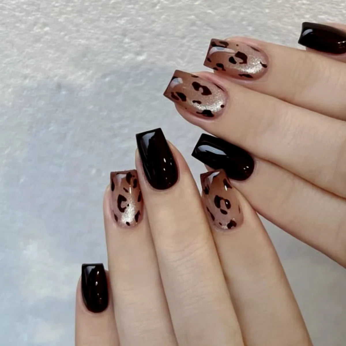 24Pcs Medium Square Fashion Black Manicure Gradient Brown with Cat's Eye Leopard Print Detachable False Nails Stickers for Women