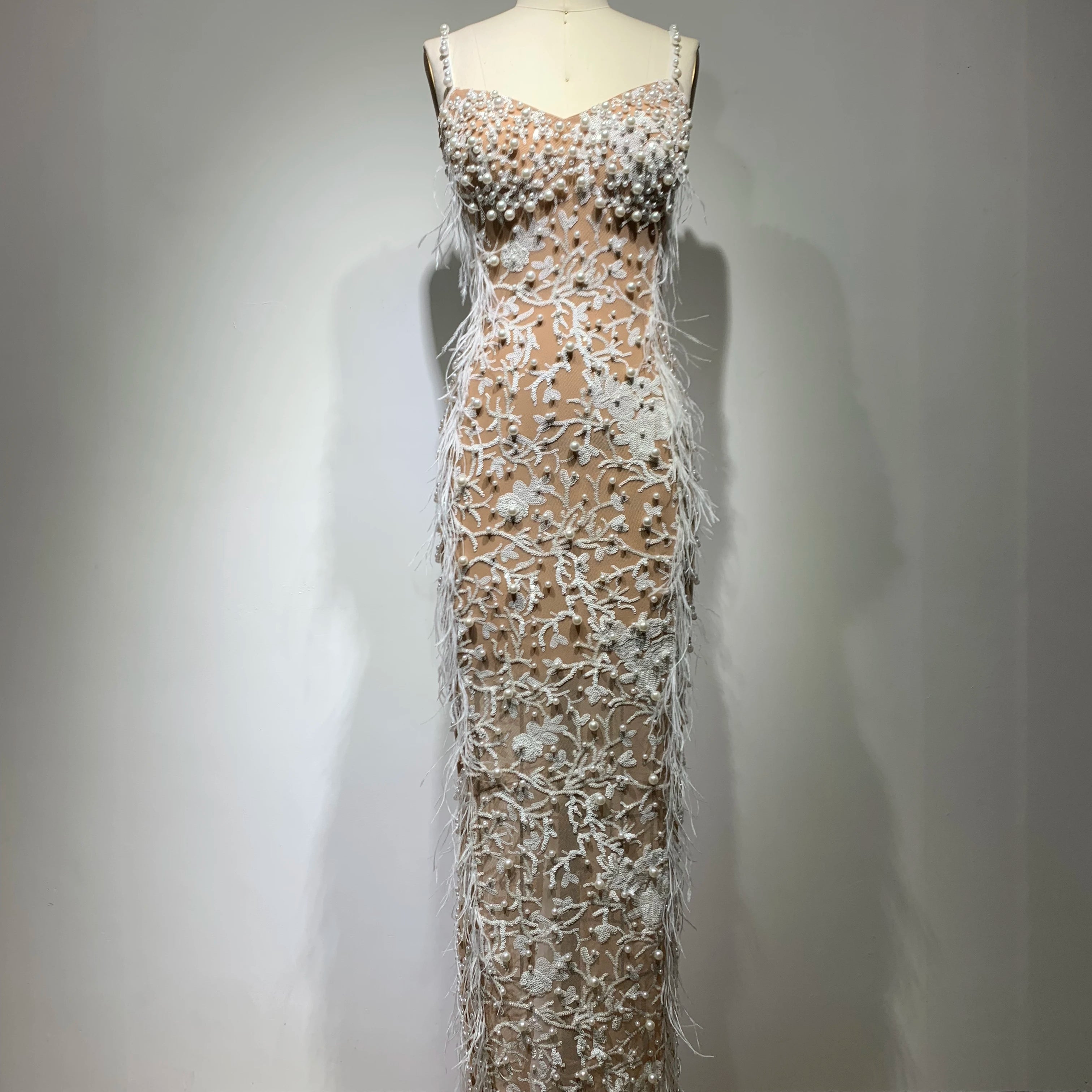 Top Quality Handmake Luxury Women Sleeveless Sexy Feathers Pearl Beading Bodycon Long Dress Fashion Celebrate Red Carpet Dress