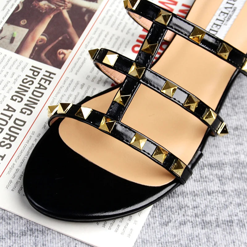 summer women's sandals ladies casual slippers flat shoes simple style Fashion rivet design walking and shopping Large size