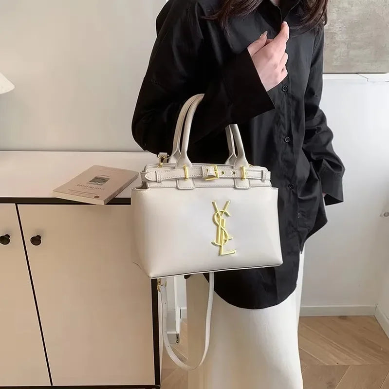 High-End Luxury Messenger Bag For Women With Letter Logo Solid Color Large Capacity And Leather Classic Finish