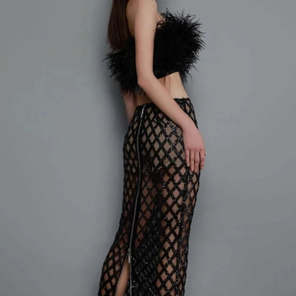 Europe And The United States Sexy New Fashion Wrap Chest Feather Decoration Split Shoulder Bare Backpack Hip Skirt Sexy Color