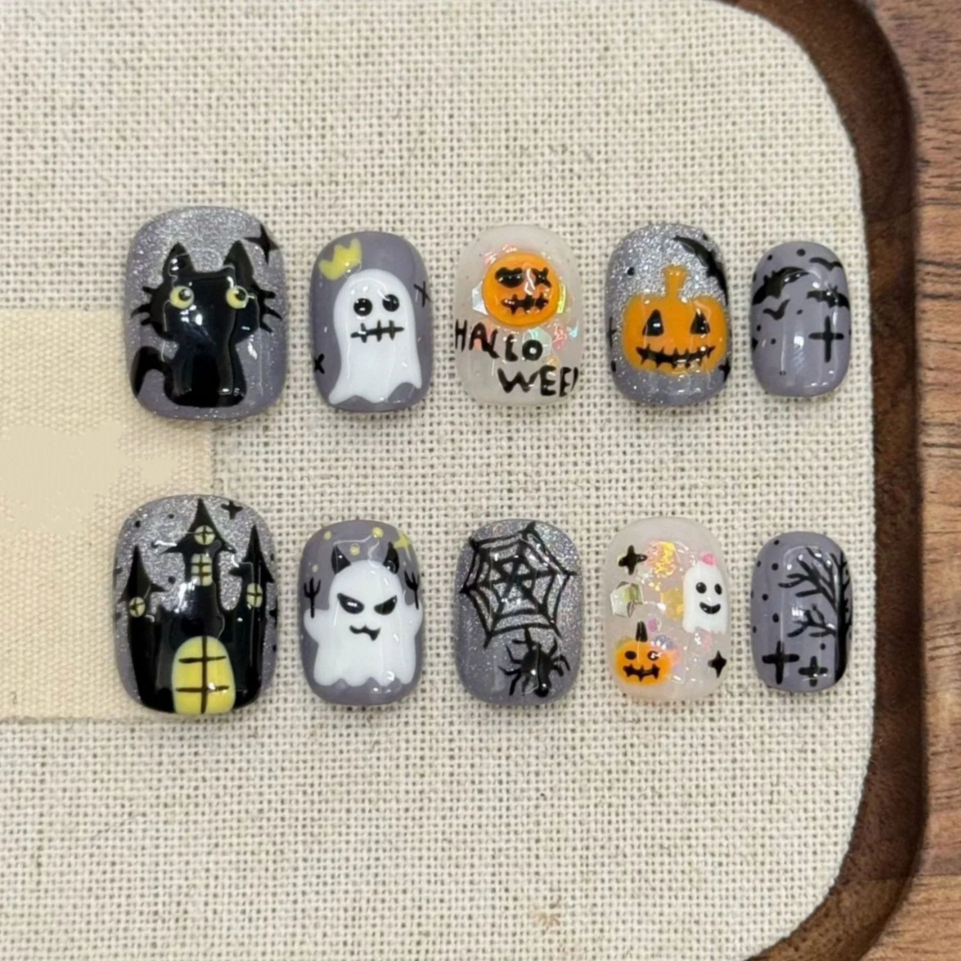 10pcs Handmade False Nails Sets Halloween Pumpkin Spider Design Grey Short Round Press on Nails Art Detachable Fake Nail Tips