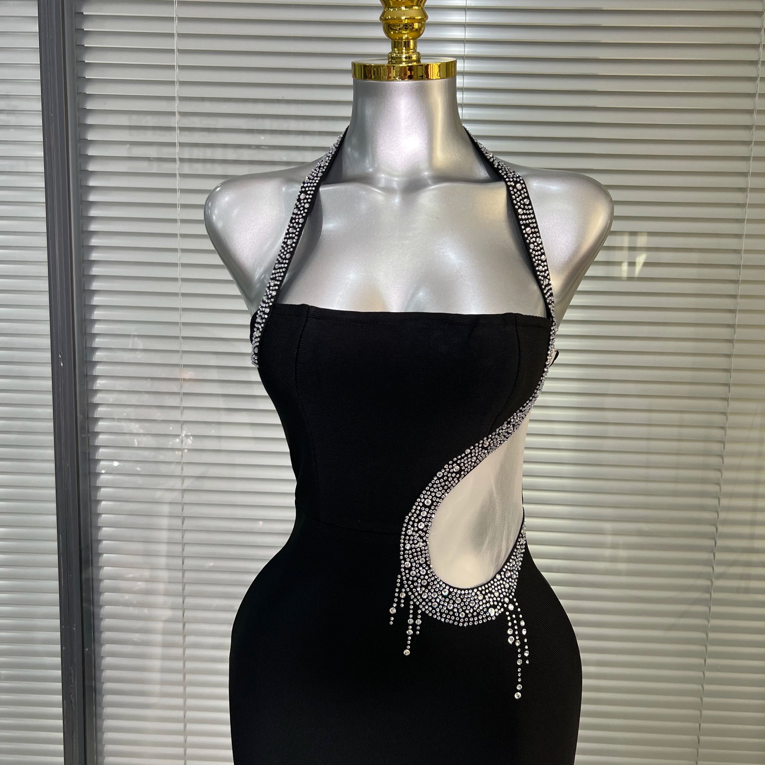 Women Black Halter Crystal Bodycon Bandage Dress Diamonds Fishtail Long Evening Party Dress Vestido