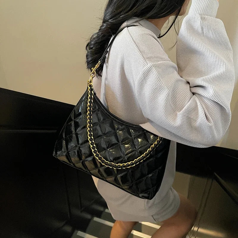 Stylish Minimalist Crossbody Bag - Designer Leather Tote With Vintage Parisian Flair And Elegant Large Capacity Feature