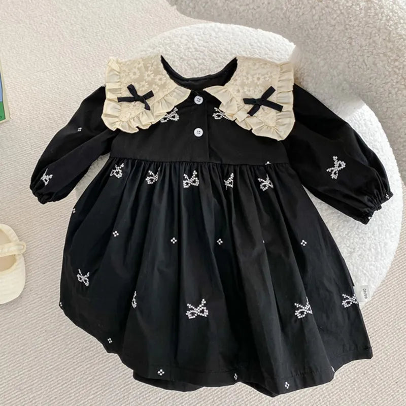 姉妹服の秋の春の子供たちのプリンセスドレスベビーガールロンパー長袖コットン刺繍服