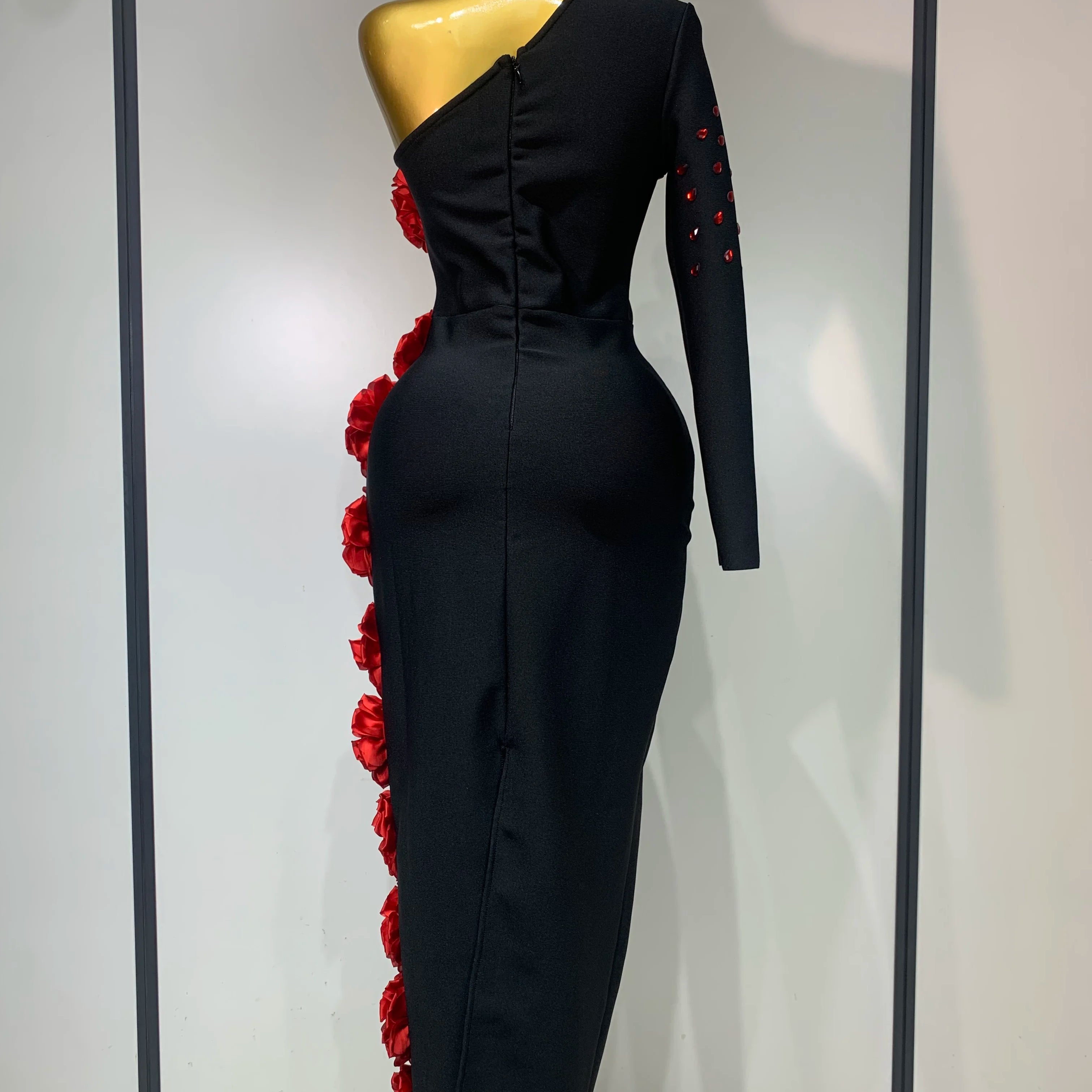 Women Luxury Black Single Sleeve Bandage Dress Red Appliquies Elegant Luxury Rhinestones Birthday Celebrity Evening Party Gowns