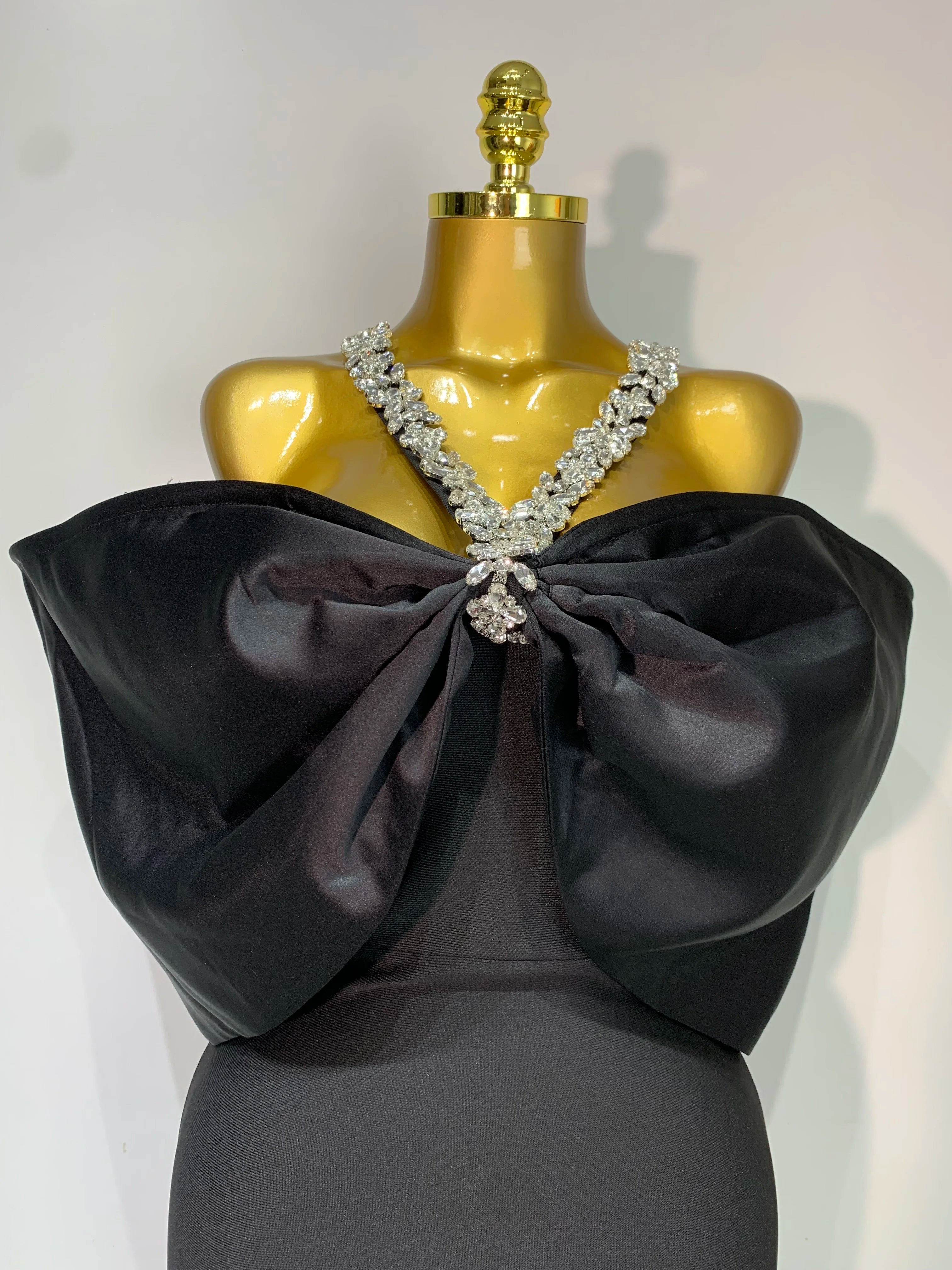 Women Sexy Off the Shoulder Crystal Halter Bodycon Long Bandage Dress Celebrate Evening Party Cocktail Luxury Birthday Dresses