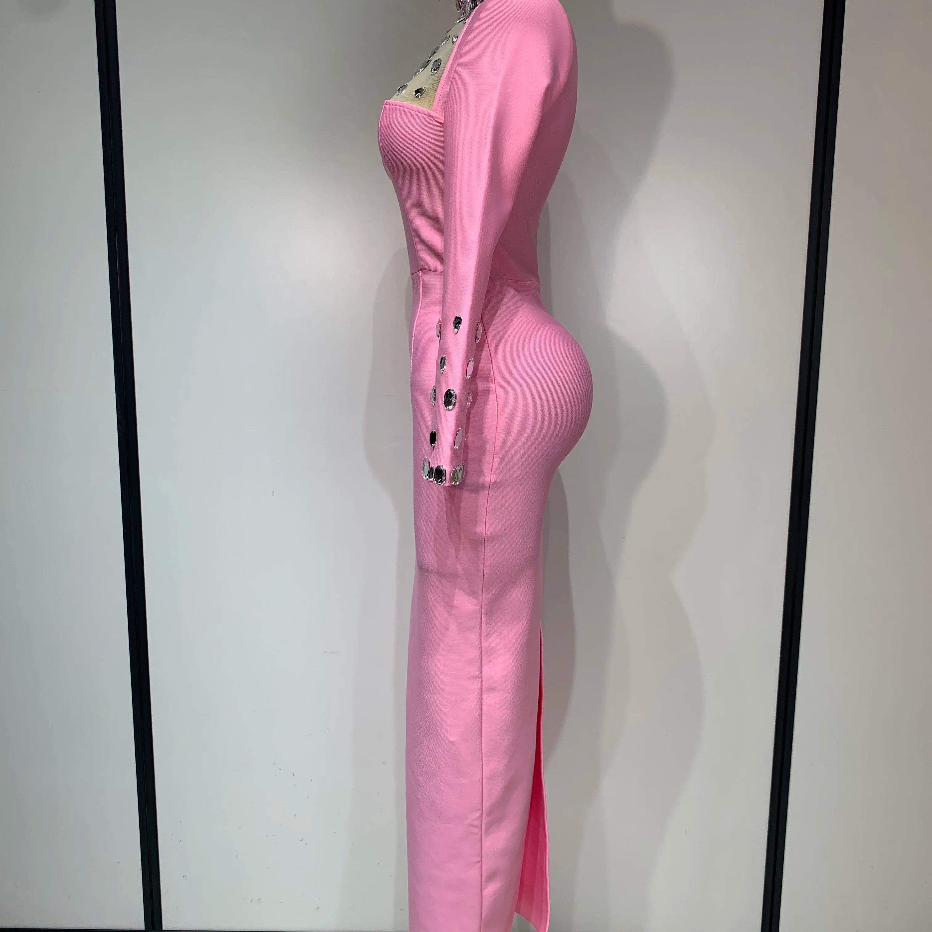New Arrival 2025 Luxury Birthday Dresses Diamond Long Sleeve Pink Bodycon Bandage Dress Women Wedding Evening Prom Gowns