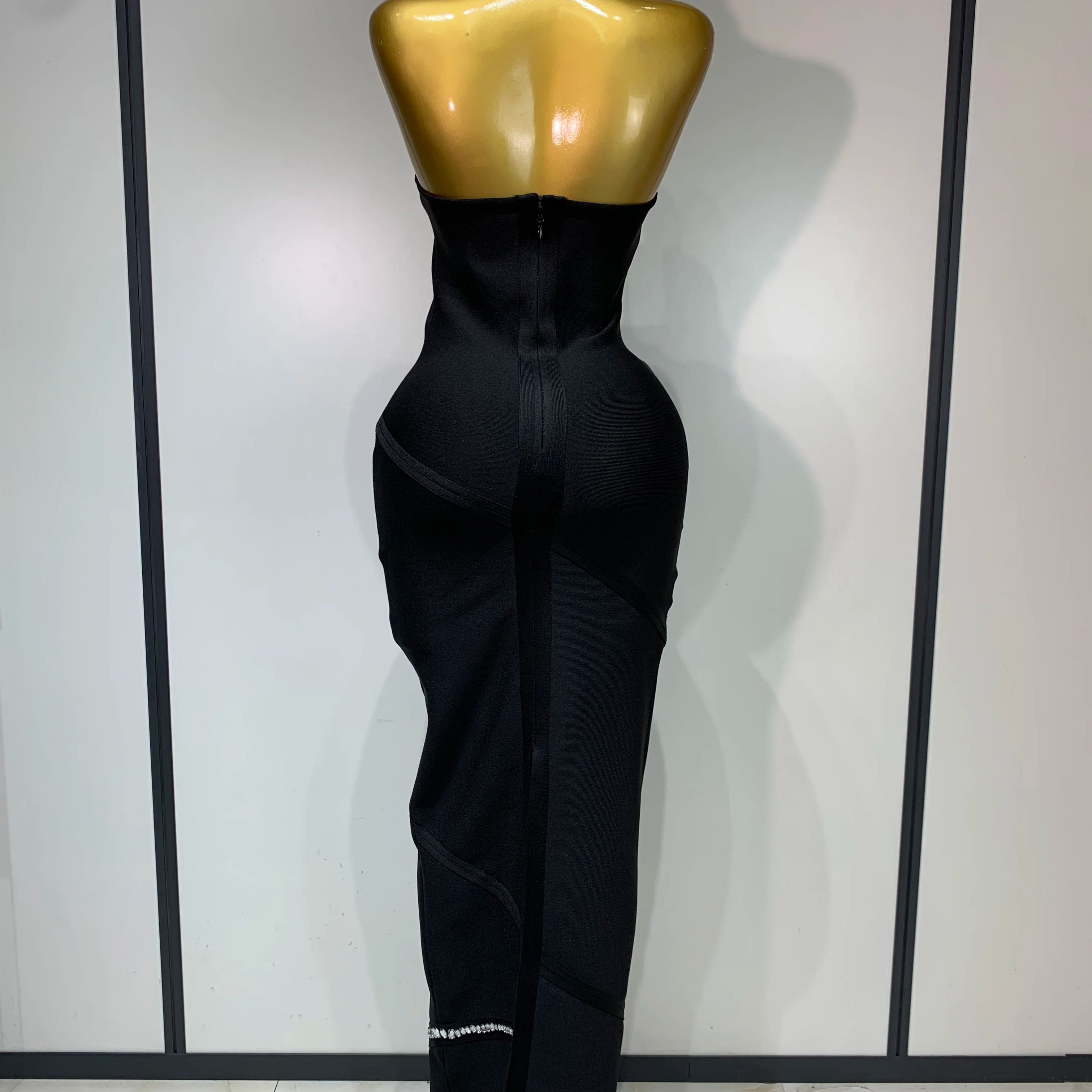 Women Celebrity Sexy Backless Halter Black Crystals Bandage Dress 2025 Knitted Elegant Evening Club Party Luxury Birthday Dress