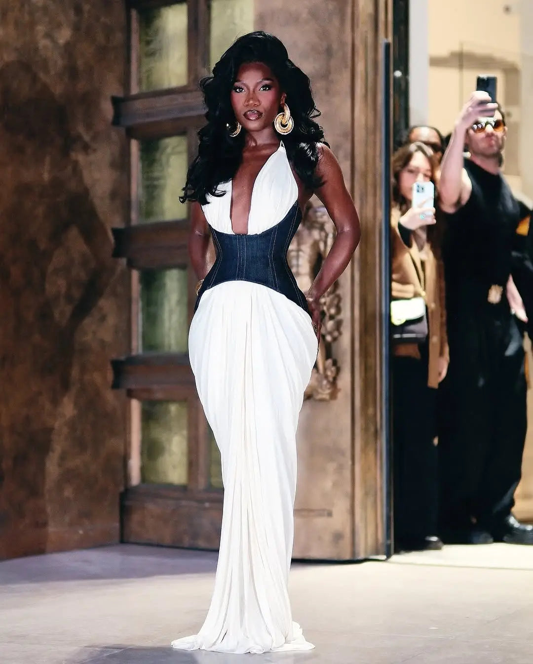 Hot Sale Celebrity Red Carpet Evening Party Dress Women Sexy Halter Off the Shoulder Deep V-Neck Bodycon Long Dress High Quality