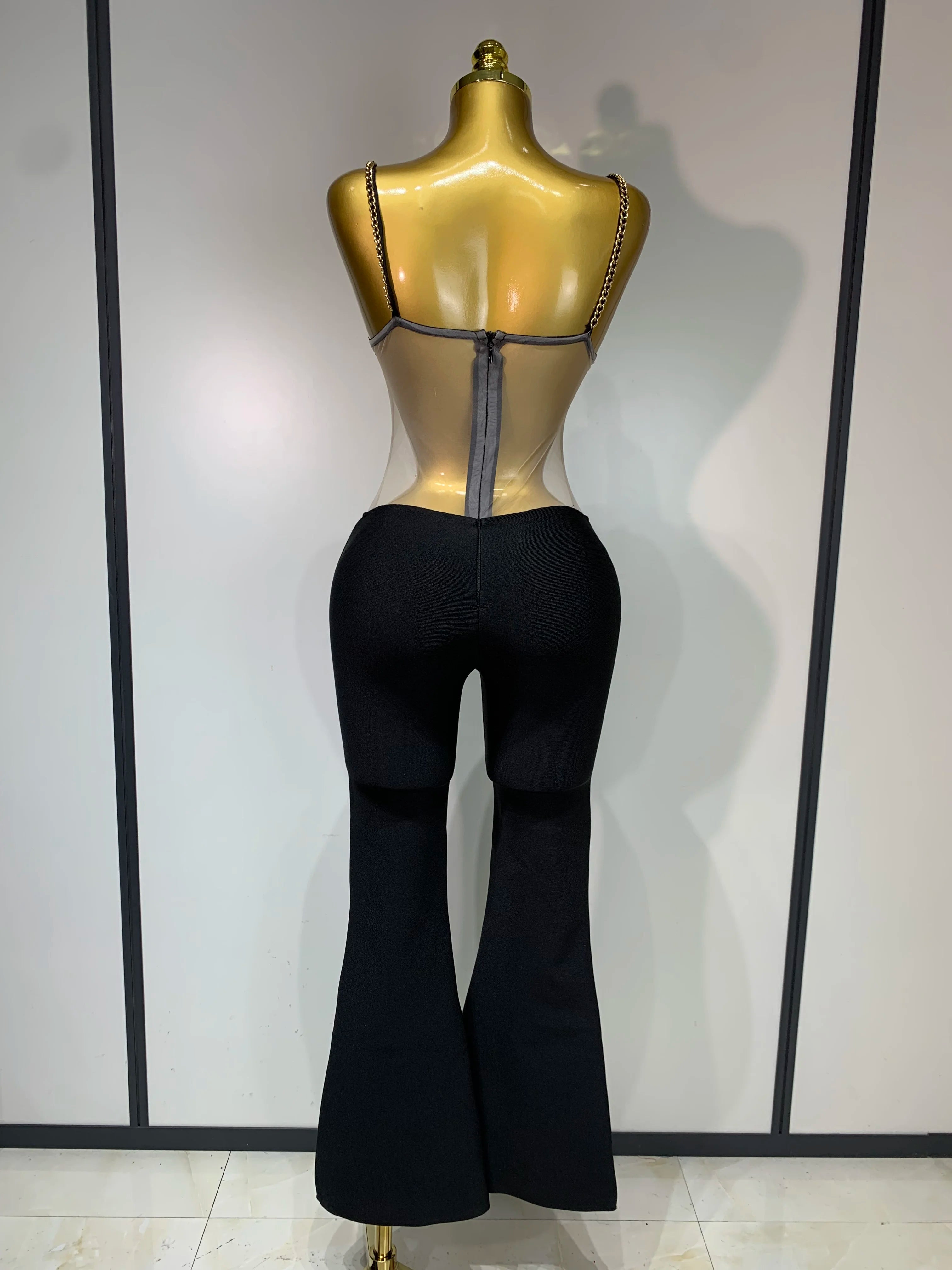 Macacão feminino luxuoso, sexy, sem mangas, de malha, preto, justo, bandagem, moda 2025, festa, celebridade, designer, high street