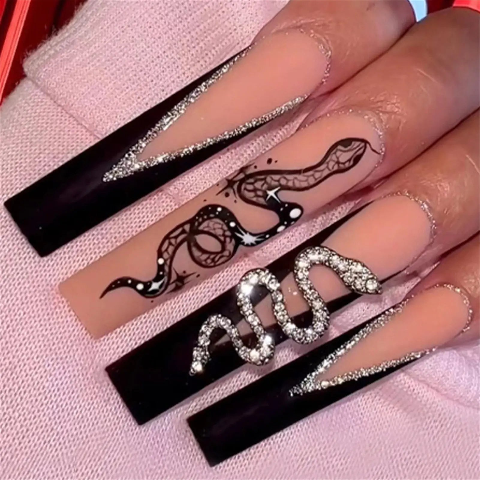 24pcs Scary Blood Skull Fake Nails Long Coffin Ballet Halloween Spider Web Print False Nails Wearable European Press on Nails