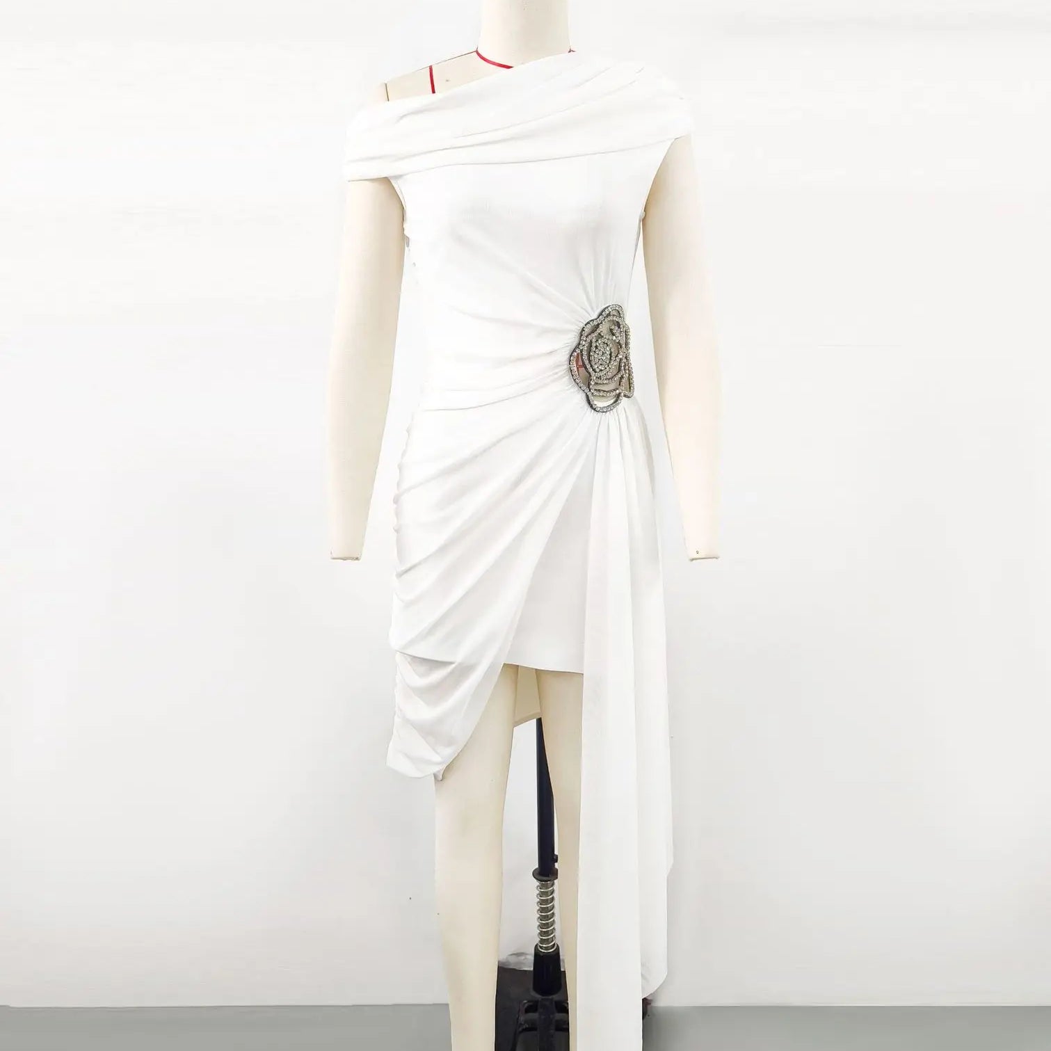 Black White Women Sexy Spandex Waist Diamond Bodycon Draped Mini Dress Nightclub Party Celebrate Cocktail Fashion Dress