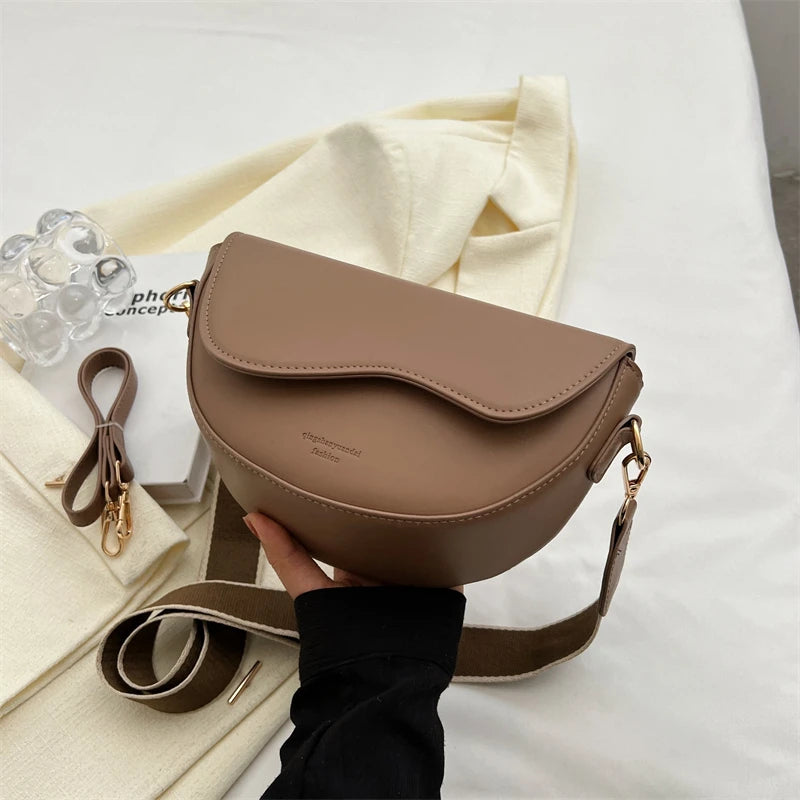 Small Leather Saddle Armpit Bags for Women Summer Chain Shoulder Crossbody Bag Ladies Vintage Underarm Handbags bolsa