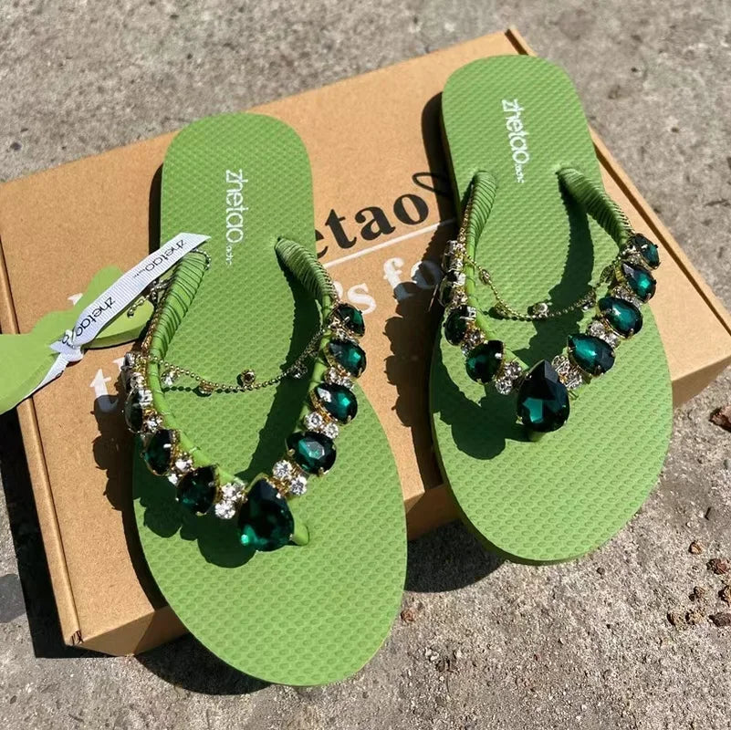 Comfortable and Fashionable All-match Beach Shoes Non-slip Soft Bottom Casual Flip-flops Rhinestone Chain Flat Slippers
